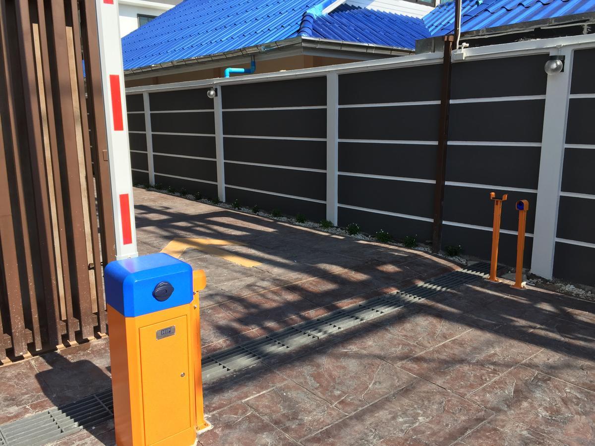 Aparthotel Modernbright Laemchabang Bang Lamung Exteriér fotografie